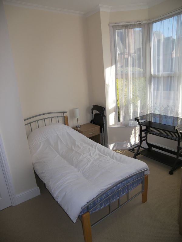 10 Vineyard Road, Wellington, Telford, TF1 1HA